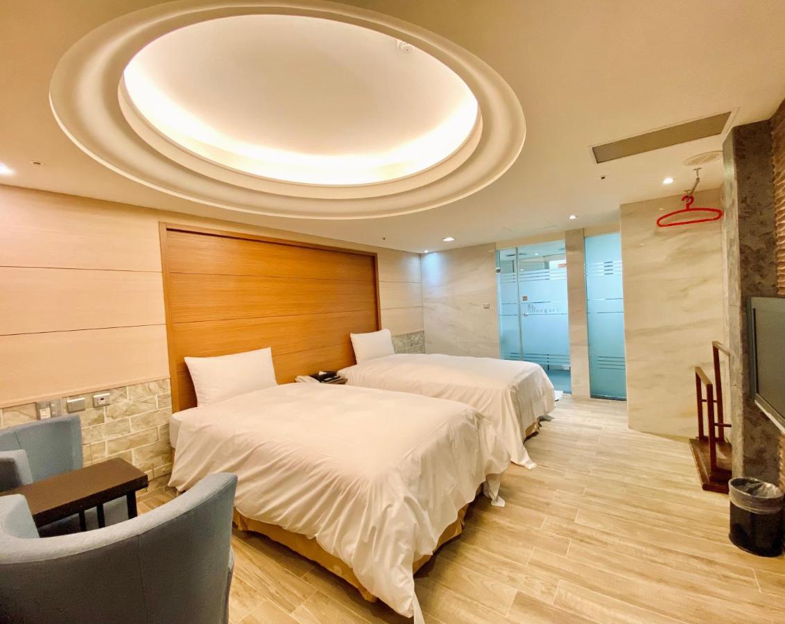 Burgary Hotel Taipei Exterior foto